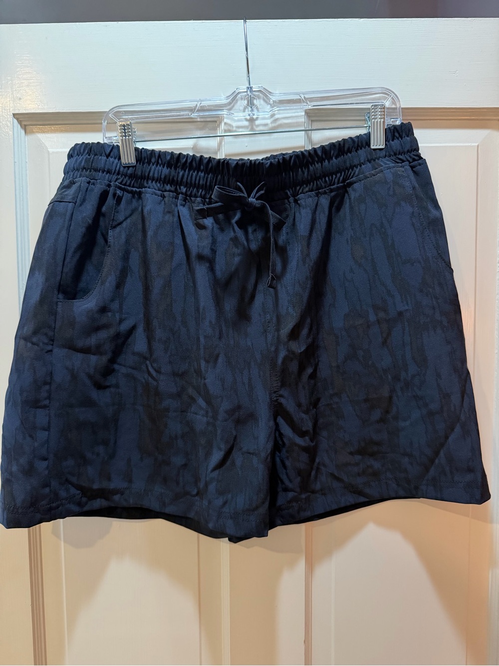 Royalty For Me Black Textured Jacquard Pull-On Shorts Size XL Drawstring shorts